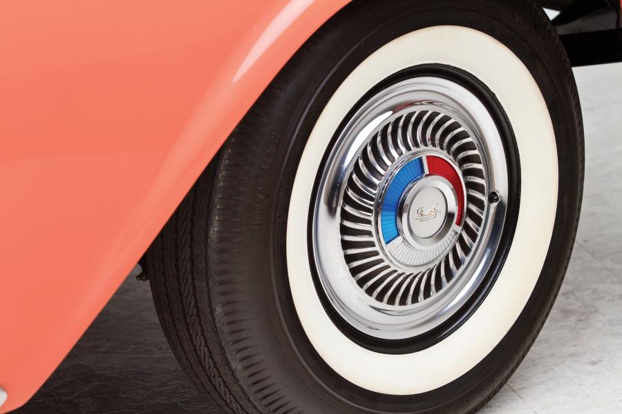 Ford Galaxie Skyliner Retractable Hardtop Red 1959 года  (фото 10 из 21)